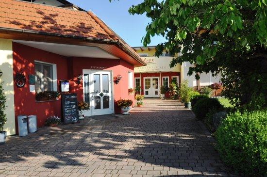 Gasthof-Hotel Teuschler-Mogg